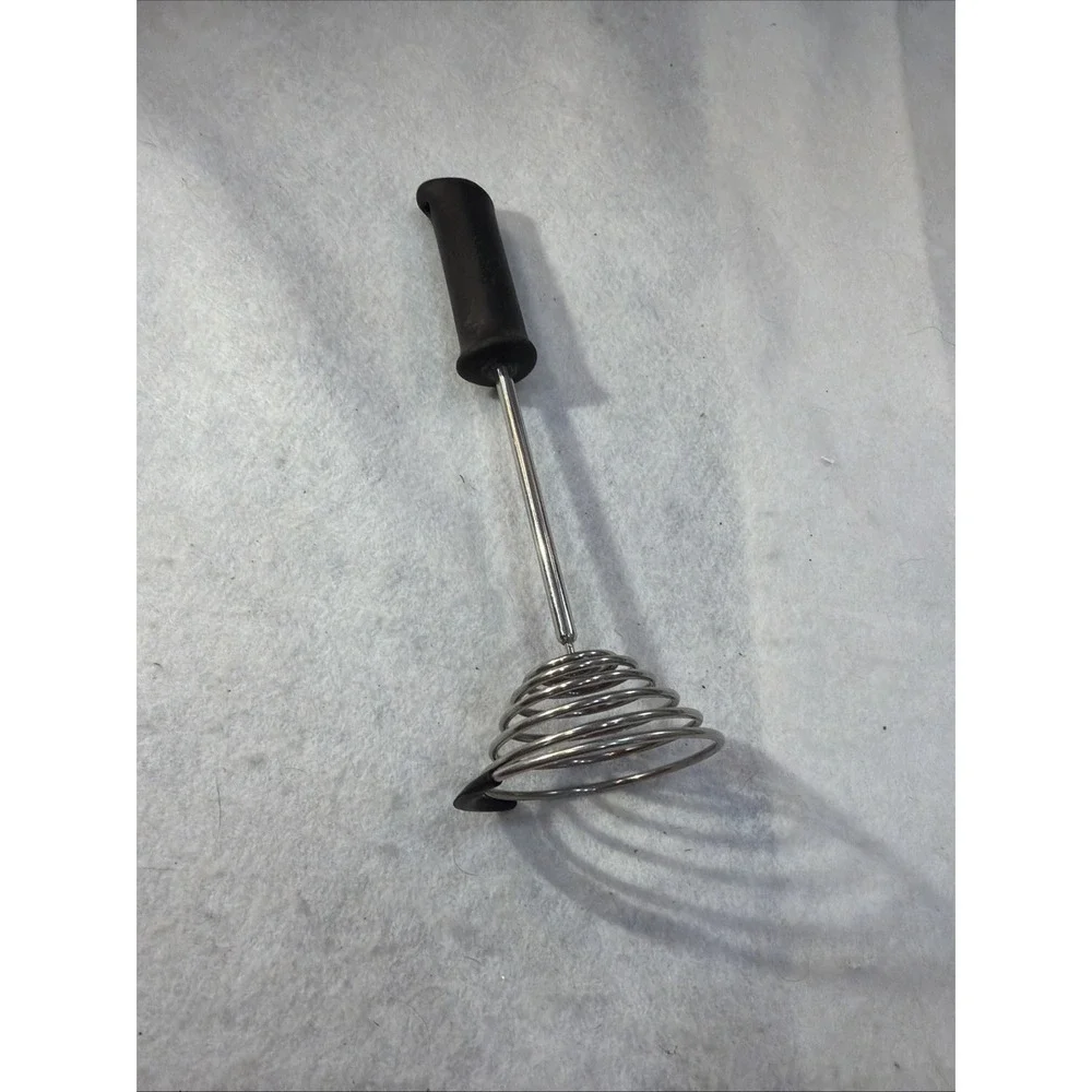 Dreamfarm one-Handed Stainless-Steel Veggie & Potato Masher w/ Soft Grip scraper
